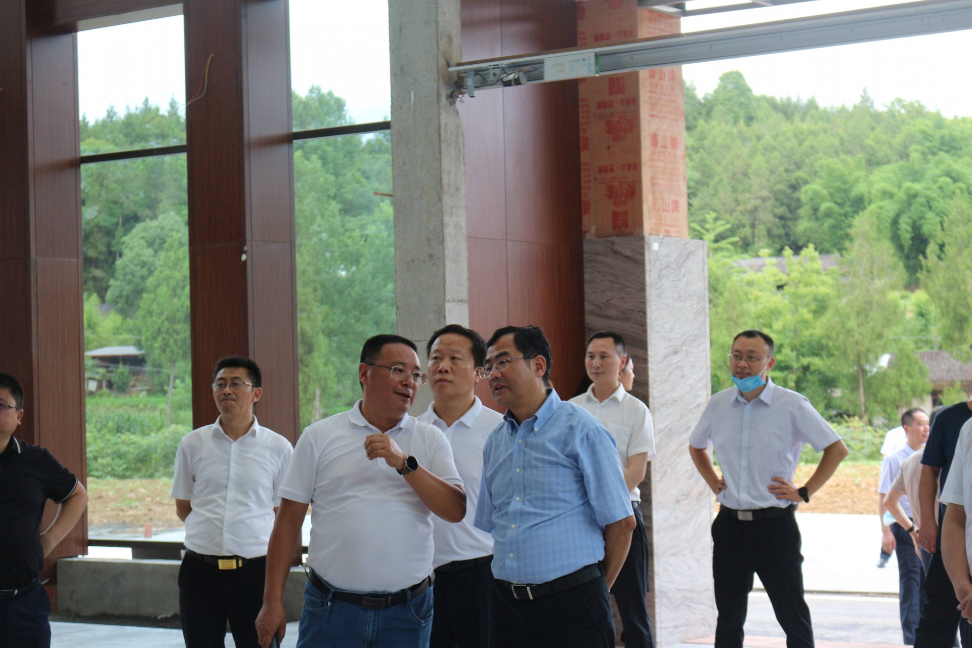 四川省人力資源和社會(huì)保障廳黨組成員、副廳長(zhǎng)董宏杰蒞臨我公司調(diào)研工作